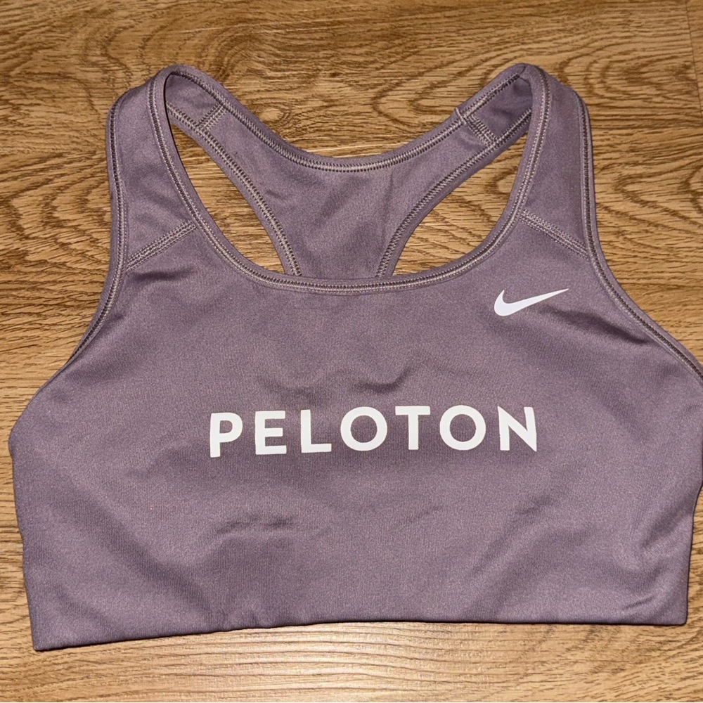 Peloton Nike sports bra
